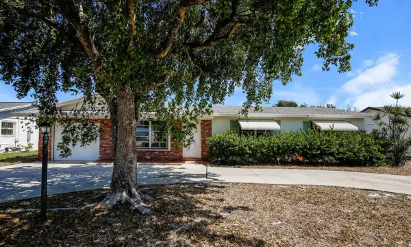 2607 Bahia Road, West Palm Beach, FL 33406