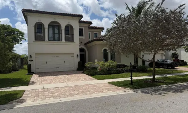 8467 Grand Prix Lane, Boynton Beach, FL 33472