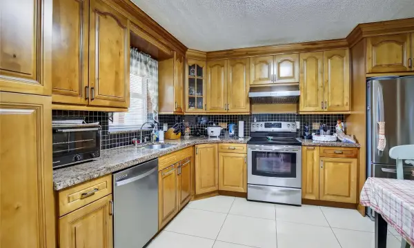 211 S Hollybrook Drive 107, Pembroke Pines, FL 33025