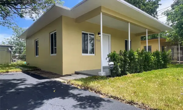 712 NW 17th Avenue, Fort Lauderdale, FL 33311