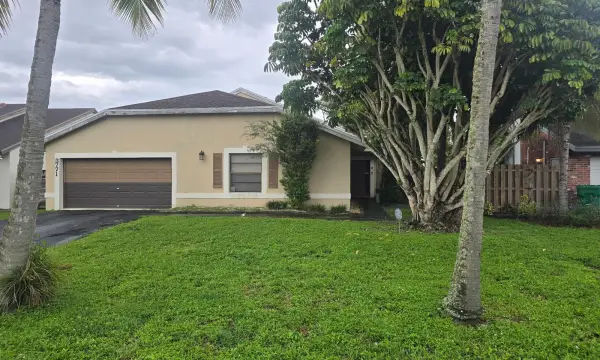 3771 NW 73rd Way, Coral Springs, FL 33065