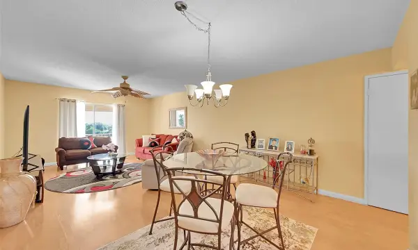 3475 Broken Woods Drive 401, Coral Springs, FL 33065