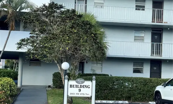 2861 NW 47th Terrace 104b, Fort Lauderdale, FL 33313