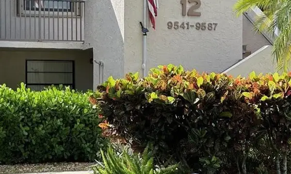 9553 W Mcnab Road 104, Tamarac, FL 33321
