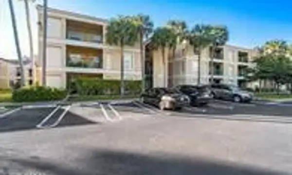 833 Riverside Drive 835, Coral Springs, FL 33071