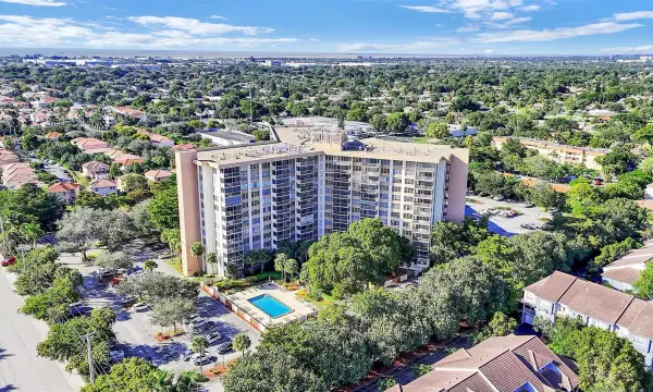 10777 W Sample Road 711, Coral Springs, FL 33065