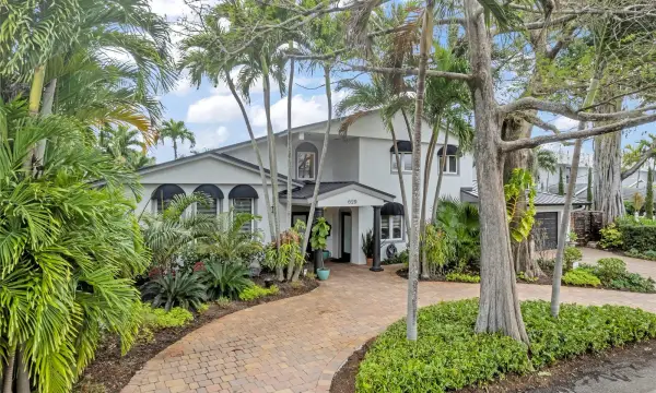 629 Kensington Place, Wilton Manors, FL 33305