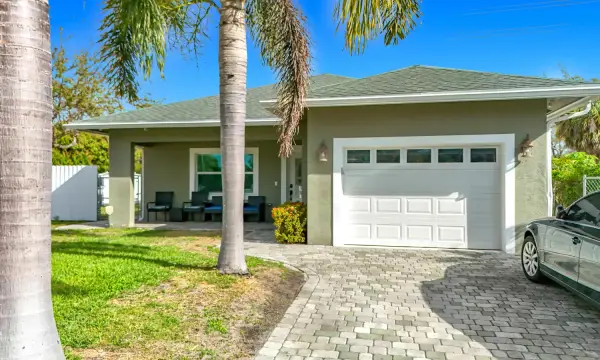 2643 Kentucky Street, West Palm Beach, FL 33406