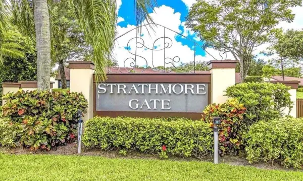 64 Macadamia Court, Royal Palm Beach, FL 33411