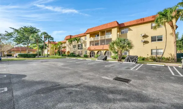 10762 La Placida Drive 7-306, Coral Springs, FL 33065