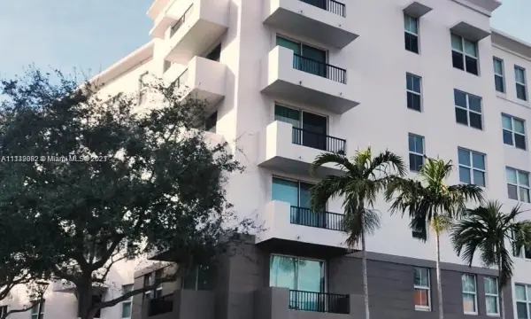 2401 NE 65th Street 608, Fort Lauderdale, FL 33308
