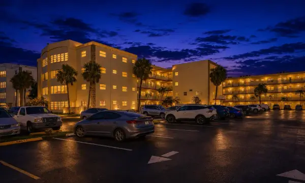 3990 NW 42nd Avenue 305, Lauderdale Lakes, FL 33319