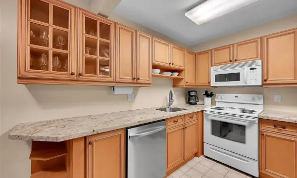 251 S Cypress Road 144, Pompano Beach, FL 33060
