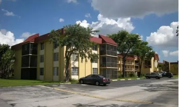 3490 Foxcroft Road 317, Miramar, FL 33025