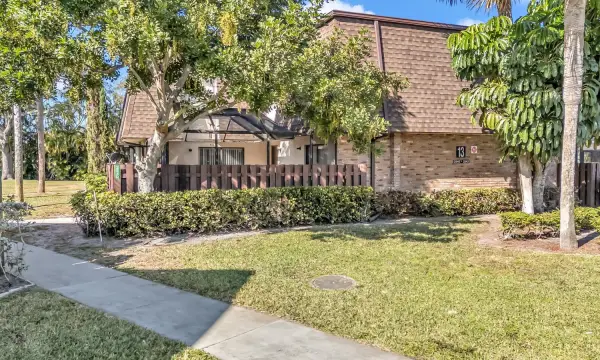 2540 NW 99 Avenue 2540, Coral Springs, FL 33065