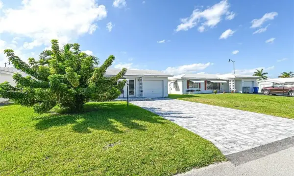 2741 W Golf Boulevard, Pompano Beach, FL 33064