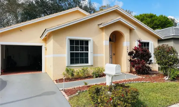 244 Caribe Court, Greenacres, FL 33413