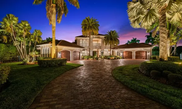 12741 Kapok Lane, Davie, FL 33330