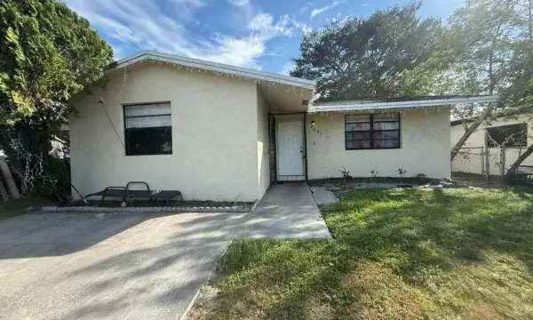 5836 Wiley Street, Hollywood, FL 33023