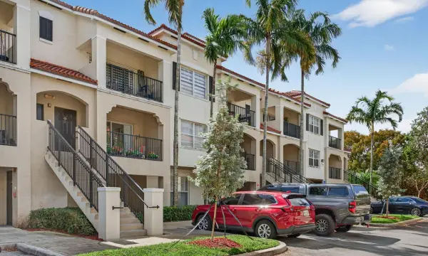 5980 W Sample Road 204, Coral Springs, FL 33067