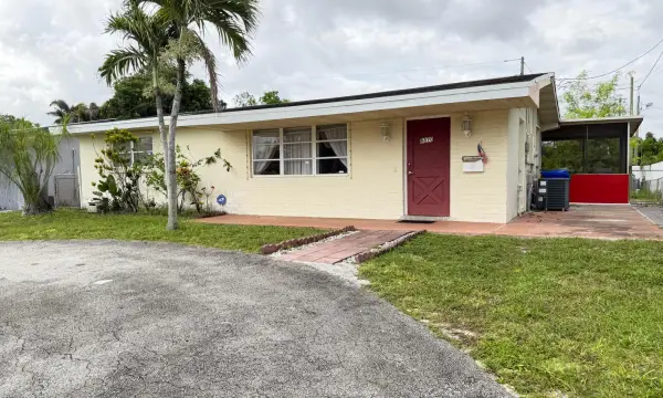 8870 Taft Street, Pembroke Pines, FL 33024