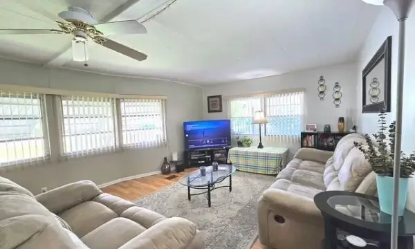 6322 Cypress Lane, Lantana, FL 33462