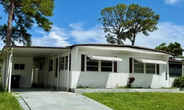 6250 Ficus Lane, Lantana, FL 33462