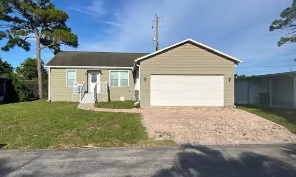 6298 S Ash Lane, Lantana, FL 33462