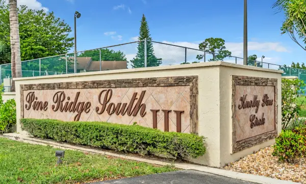 329 Knotty Pine Circle A-2, Greenacres, FL 33463