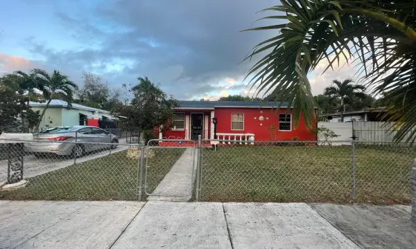 3024 Glenwood Road, West Palm Beach, FL 33405