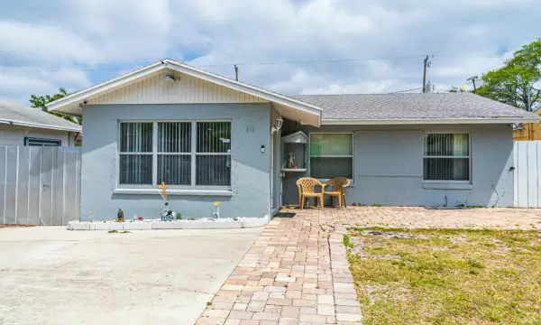 513 El Vedado, West Palm Beach, FL 33405