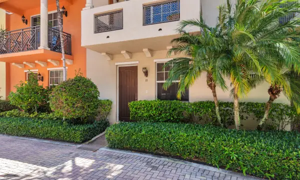 219 N L Street 111, Lake Worth Beach, FL 33460