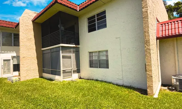 218 Lake Frances Drive, West Palm Beach, FL 33411