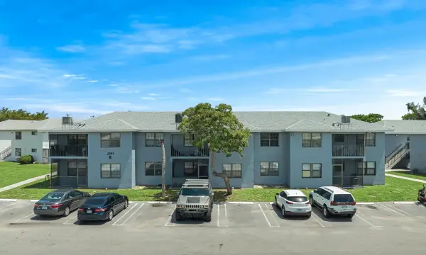 2291 Linton Ridge Circle B4, Delray Beach, FL 33444