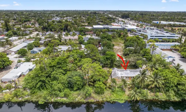 129 Fleming Avenue, Greenacres, FL 33463