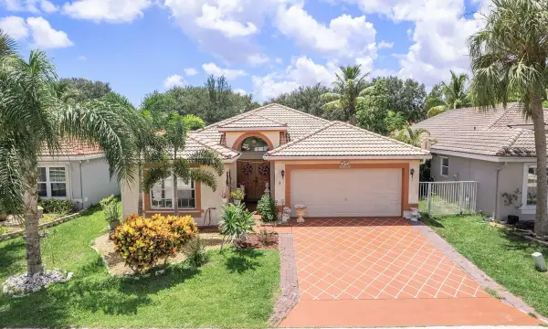 8207 White Rock Circle, Boynton Beach, FL 33436