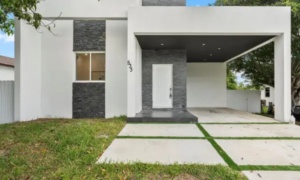 533 NW 16th Avenue, Fort Lauderdale, FL 33311
