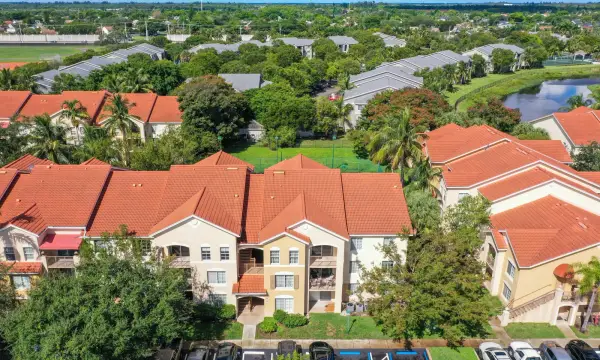 4041 San Marino Boulevard 307, West Palm Beach, FL 33409