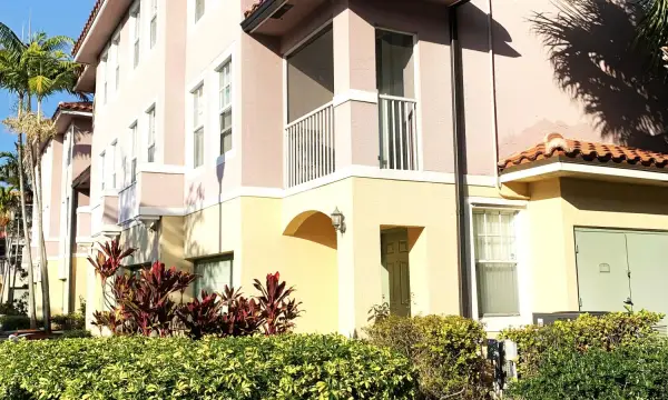 6354 W Sample Road, Coral Springs, FL 33067