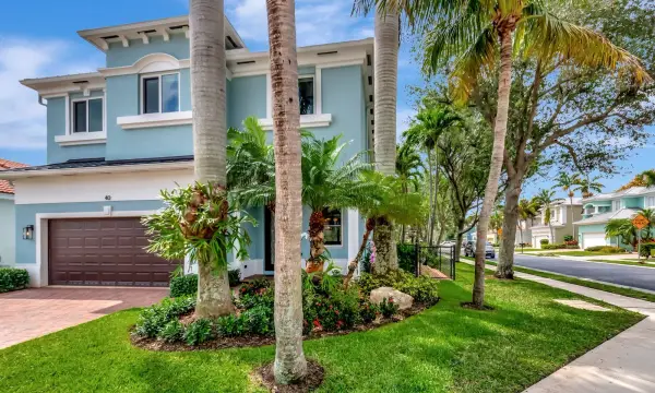 40 Country Lake Circle, Boynton Beach, FL 33436