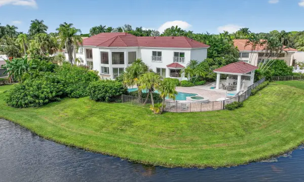 16670 Senterra Drive, Delray Beach, FL 33484