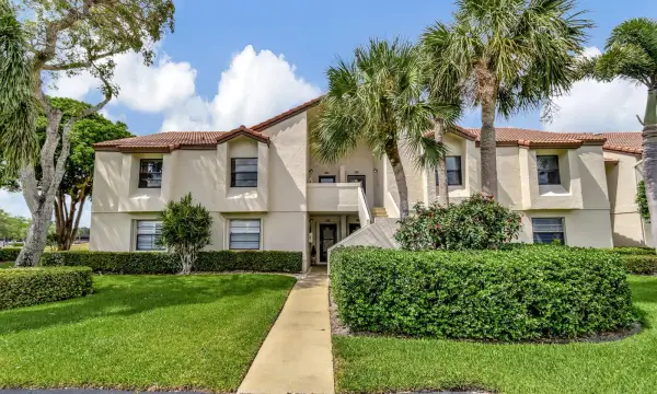 5869 Parkwalk Drive, Boynton Beach, FL 33472