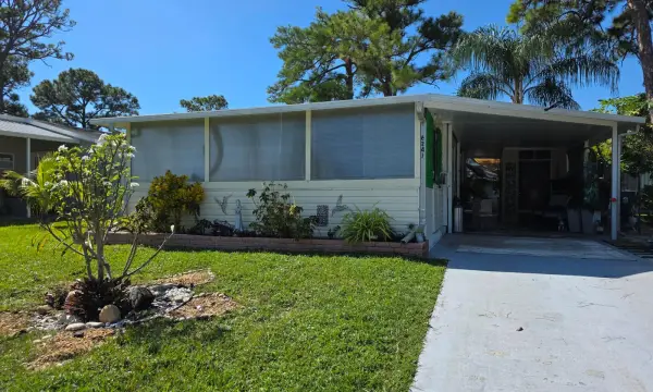 6241 Elm Lane, Lantana, FL 33462