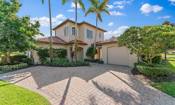 611 White Pelican Way, Jupiter, FL 33477