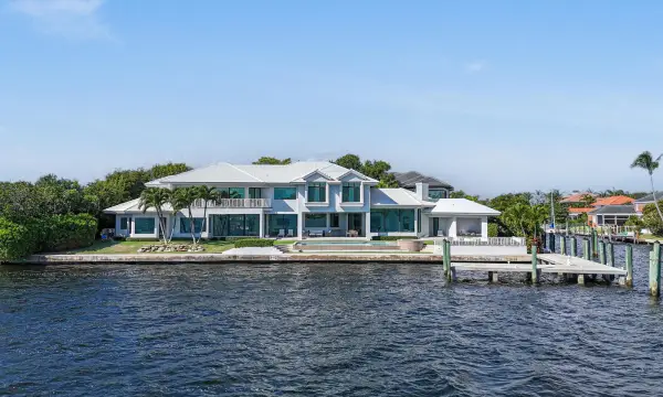 101 Bowsprit Drive, North Palm Beach, FL 33408