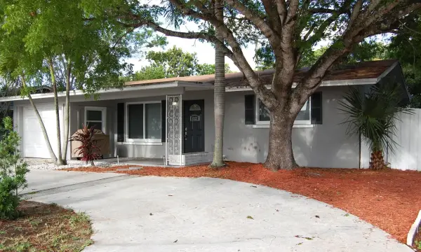 9322 N Military Trail, Palm Beach Gardens, FL 33410
