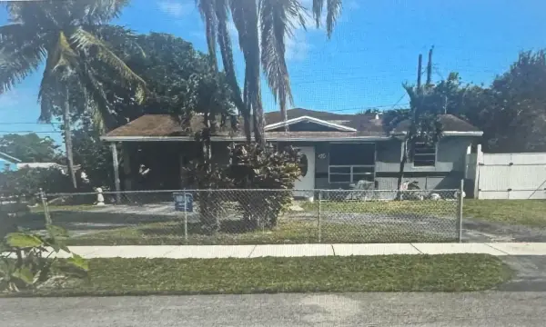 1520 NW 33rd Terrace, Lauderhill, FL 33311