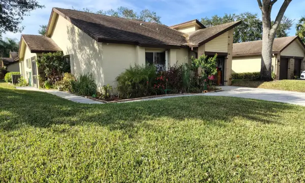 125 Ramblewood Circle, Royal Palm Beach, FL 33411