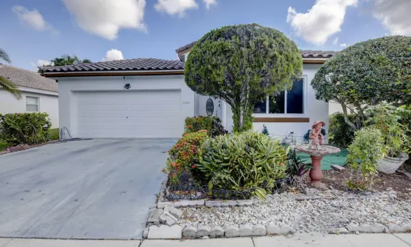 10245 SW 16th Court, Pembroke Pines, FL 33025