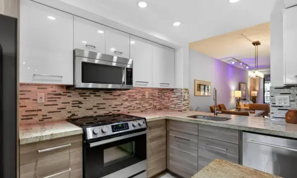 7547 NW 79th Avenue 212, Tamarac, FL 33321